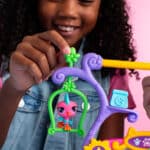 00558_LittlestPetShop_Lifestyle_PetsGotTalent-3