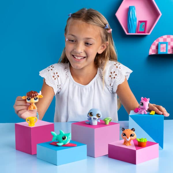 00564_LittlePetShop_Lifestyle_BlindFigs-4
